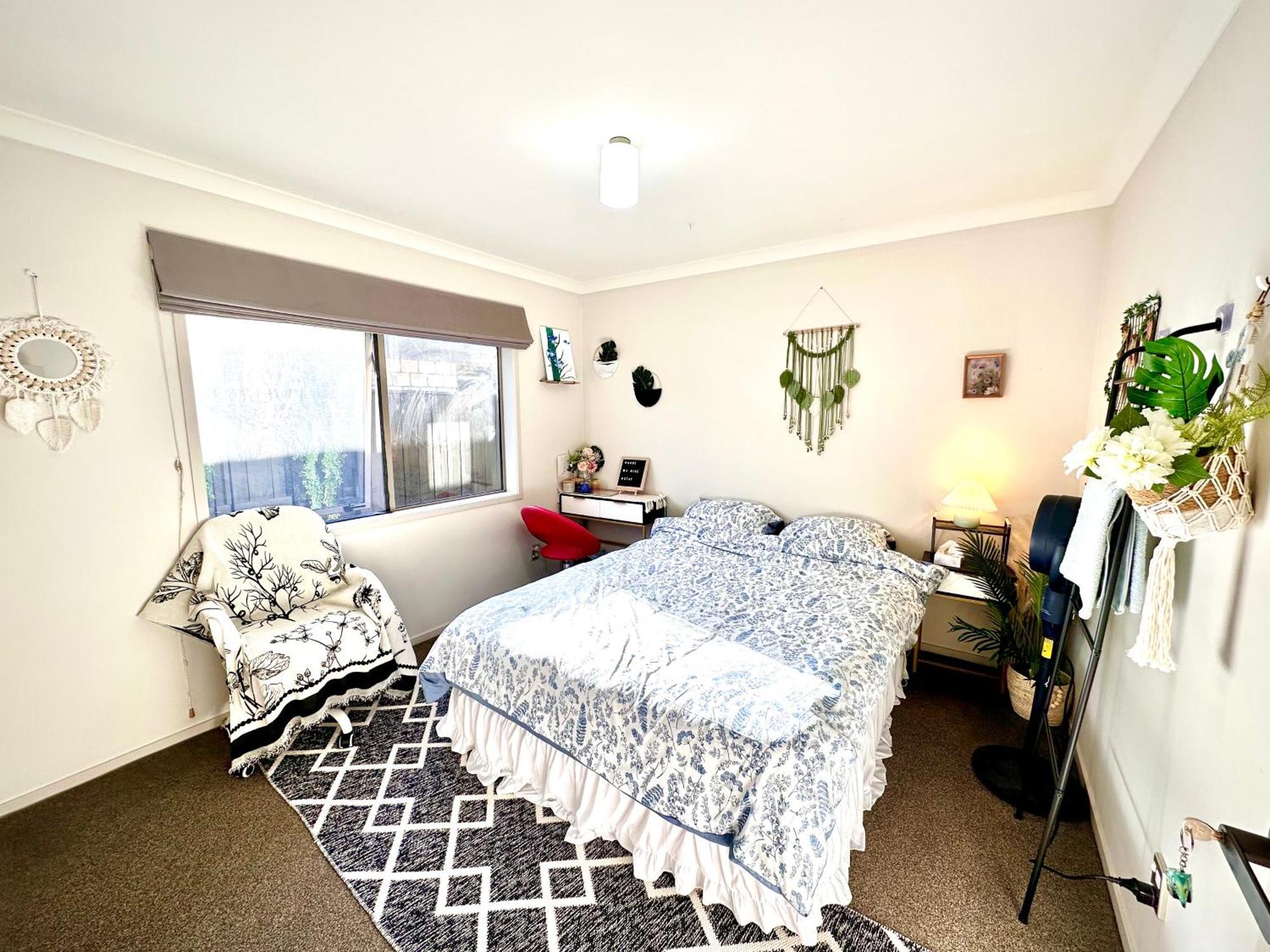 Home Away From Home Tauranga Room photo